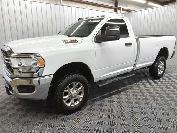 2023 RAM 3500 Regular Cab — Front 3/4