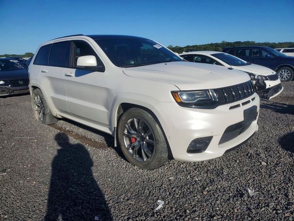 2017 JEEP GRAND CHEROKEE SRT — Passenger 3/4
