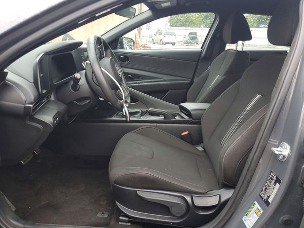 2025 HYUNDAI ELANTRA SEL Sport — DENT