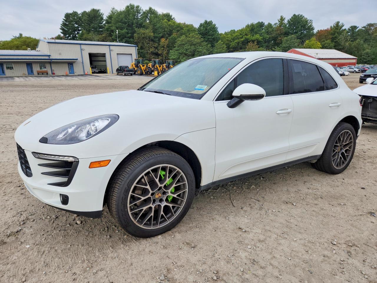 2015 PORSCHE MACAN — Front 3/4