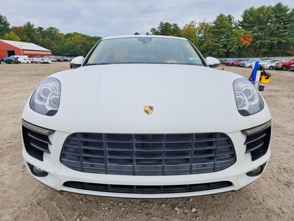 2015 PORSCHE MACAN — DIRF