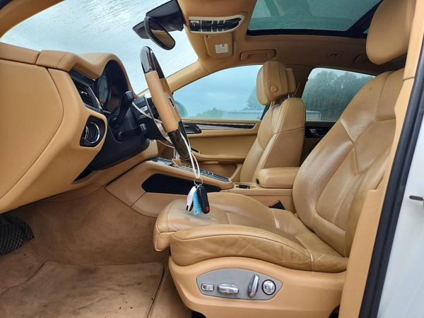 2015 PORSCHE MACAN — DENT