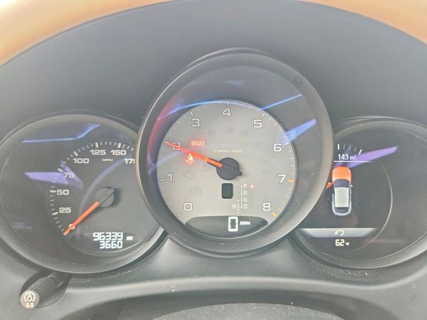 2015 PORSCHE MACAN — ODOM