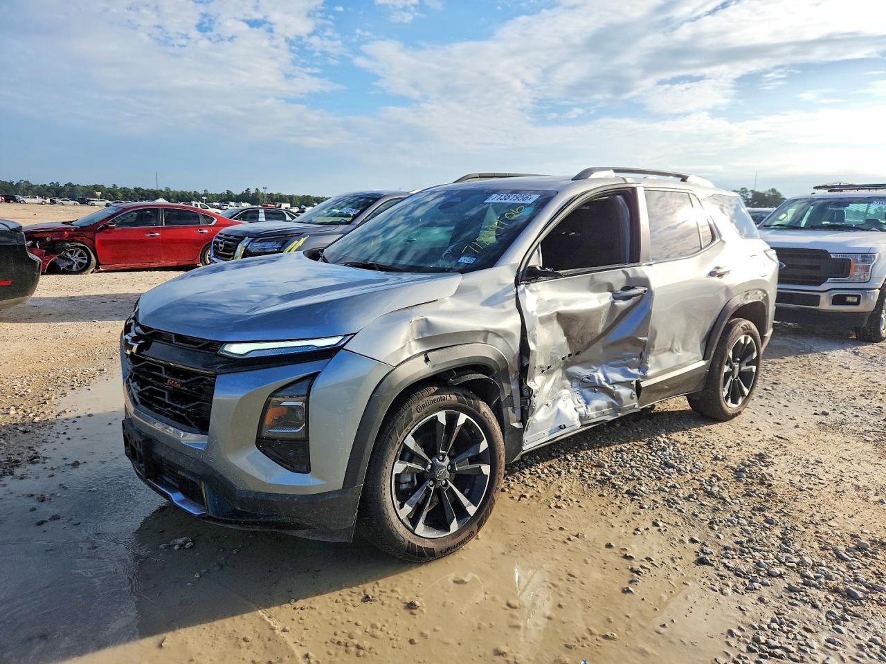 2026 CHEVROLET EQUINOX — Front 3/4