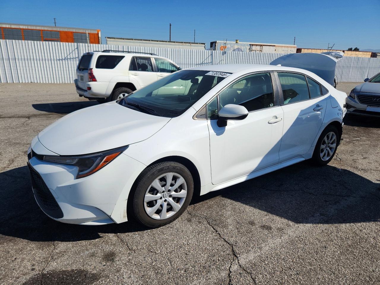 2021 TOYOTA COROLLA LE — Front 3/4