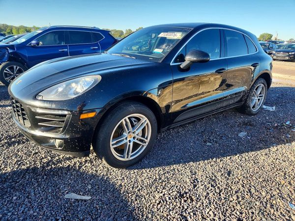2016 PORSCHE MACAN — DSFA — Front 3/4