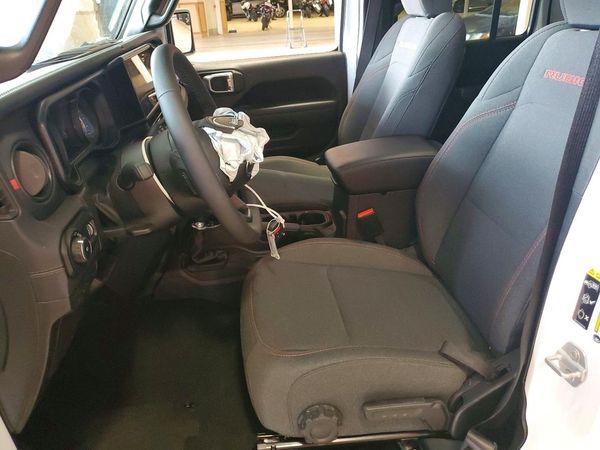 2026 JEEP WRANGLER Rubicon — DENT