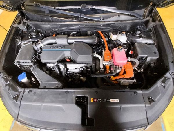2024 HYUNDAI TUCSON Blue — Engine bay