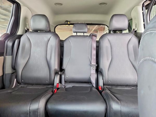 2026 KIA CARNIVAL LX, LXS — SUVN
