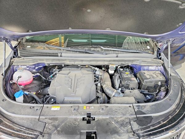 2026 KIA CARNIVAL LX, LXS — Engine bay