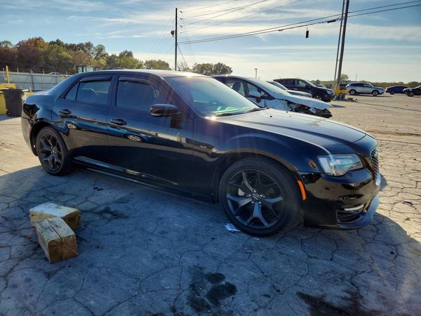 2021 CHRYSLER 300 300S — Passenger 3/4