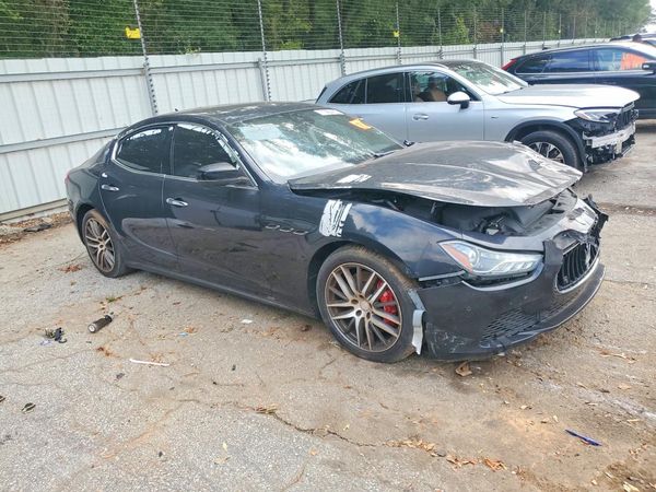 2017 MASERATI GHIBLI — Passenger 3/4