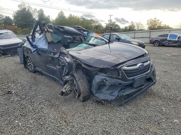 2021 SUBARU OUTBACK Premium — Passenger 3/4