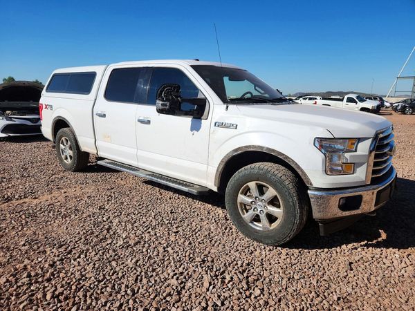 2017 FORD F150 SuperCrew — Passenger 3/4
