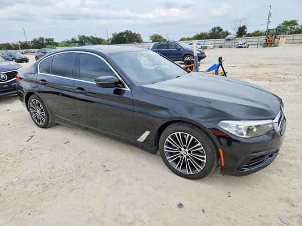 2020 BMW 530 xDrive — Passenger 3/4