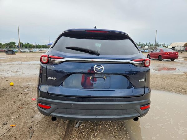 2018 MAZDA CX-9 Touring — DIRR
