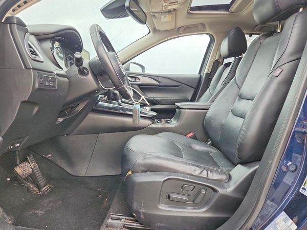 2018 MAZDA CX-9 Touring — DENT