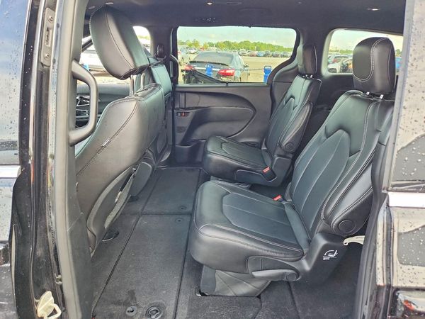 2027 CHRYSLER PACIFICA Select — PSRS