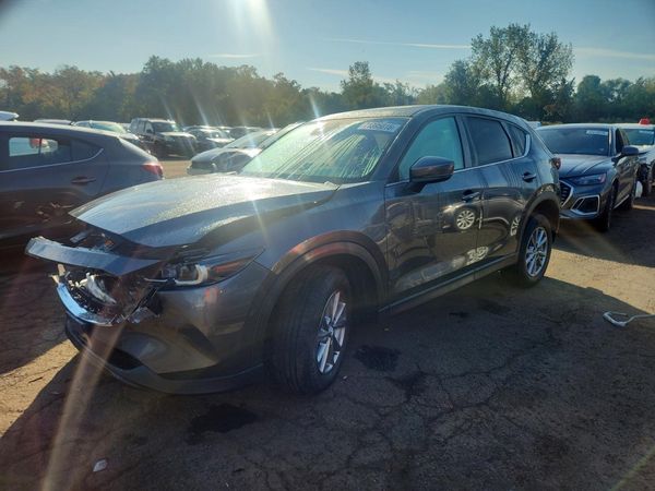 2023 MAZDA CX-5 Preferred Package — Front 3/4