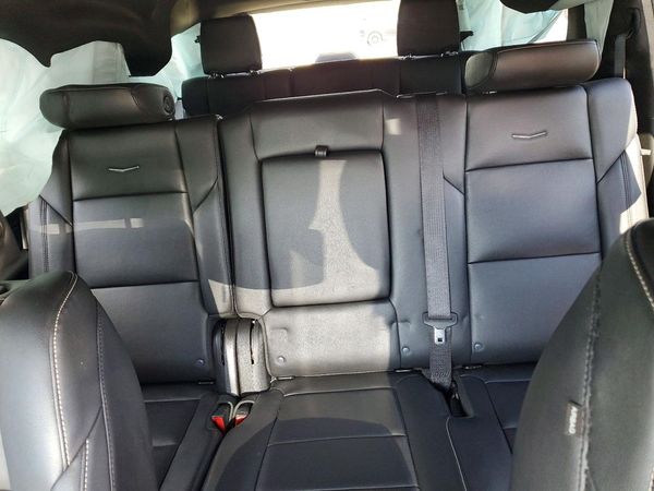 2024 CADILLAC ESCALADE Luxury — SUVN
