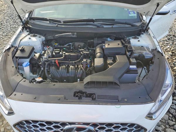 2019 HYUNDAI SONATA — Engine bay