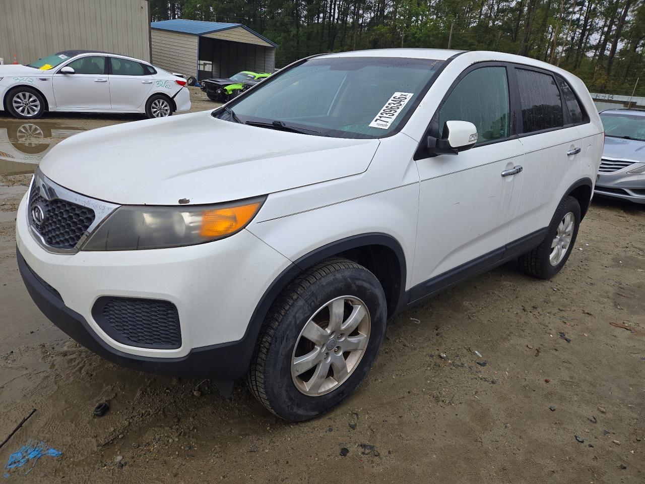 2012 KIA SORENTO GL(Middle-low grade) — Front 3/4