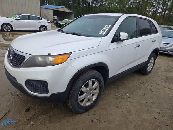 2012 KIA SORENTO GL(Middle-low grade) — Front 3/4