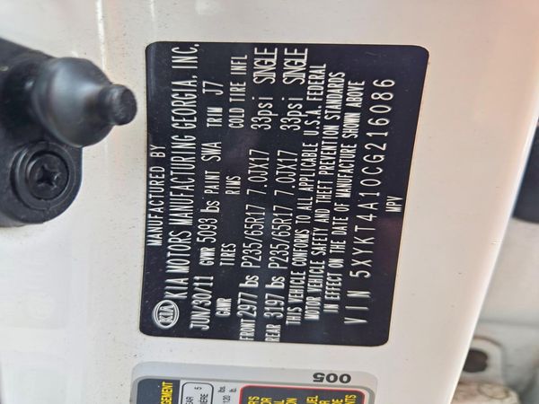 2012 KIA SORENTO GL(Middle-low grade) — VINS