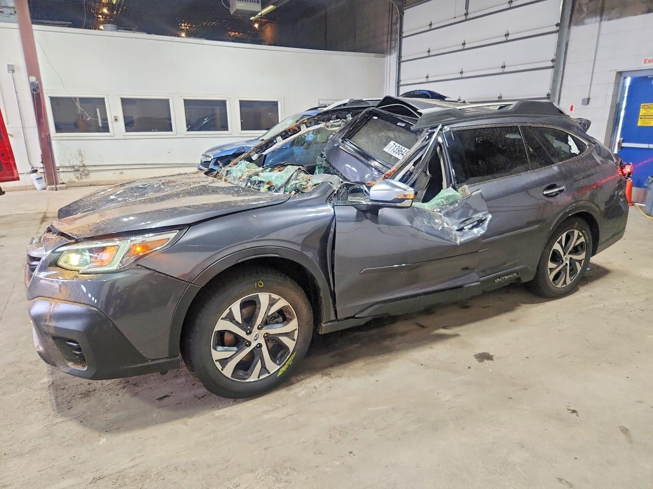 2022 SUBARU OUTBACK Touring — Front 3/4