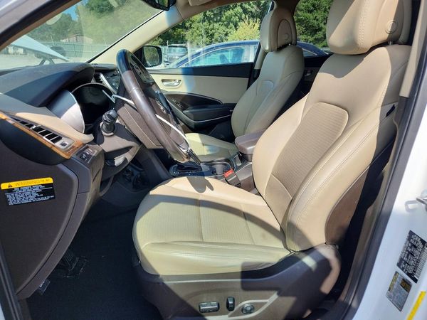 2013 HYUNDAI SANTA FE — DENT