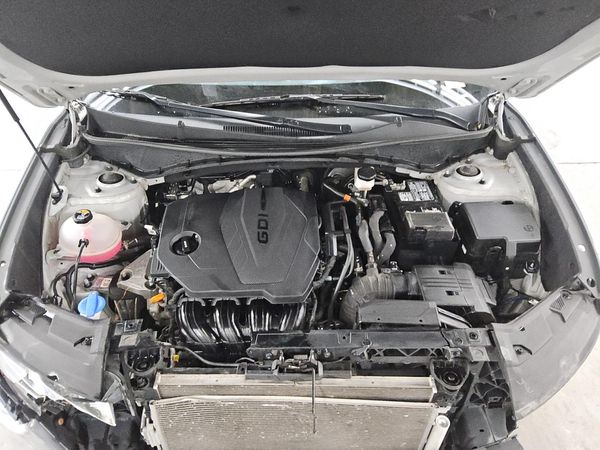 2024 HYUNDAI TUCSON SEL — Engine bay