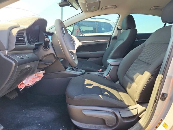 2020 HYUNDAI ELANTRA — DENT