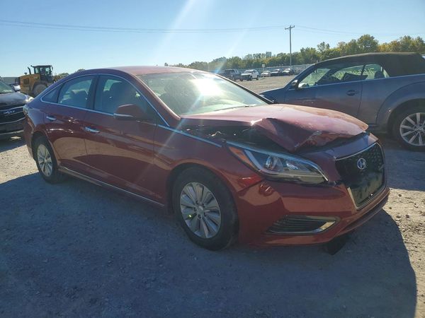2016 HYUNDAI SONATA GL (Middle-Low) — Passenger 3/4