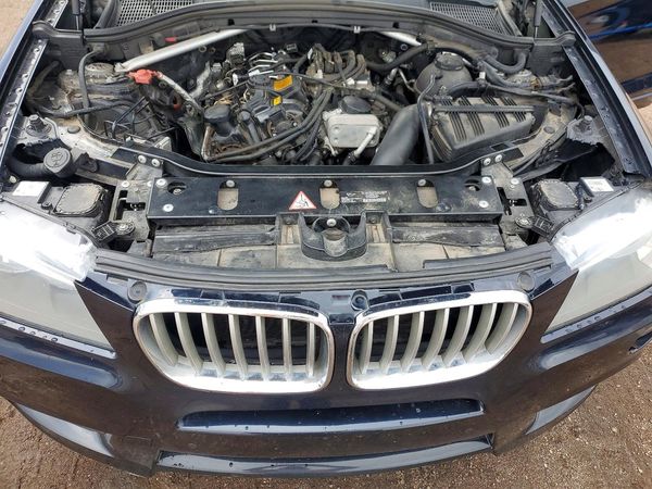 2014 BMW X3 xDrive28i — Engine bay