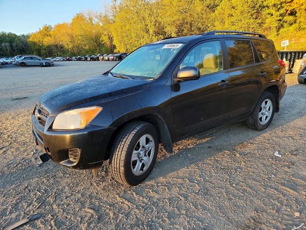 2012 TOYOTA RAV4 Standard — Front 3/4