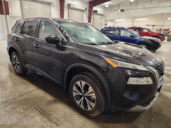 2023 NISSAN ROGUE SV — Passenger 3/4