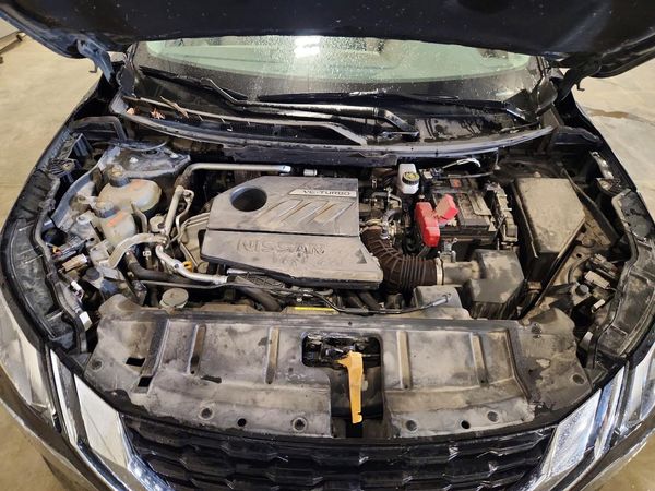 2023 NISSAN ROGUE SV — Engine bay