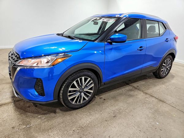 2024 NISSAN KICKS SV — Front 3/4