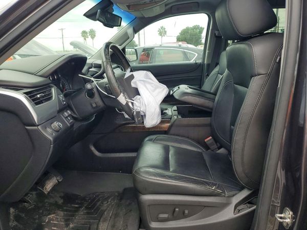 2015 CHEVROLET TAHOE LT — DENT