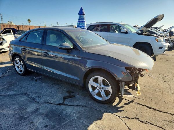 2017 AUDI A3 quattro Premium — Passenger 3/4