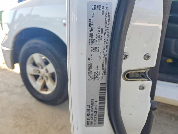 2021 RAM 1500 CLASSIC Tradesman — VINS