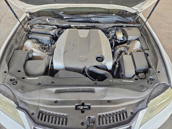 2014 LEXUS GS 350 — Engine bay