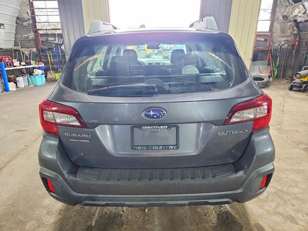2018 SUBARU OUTBACK Base — DIRR