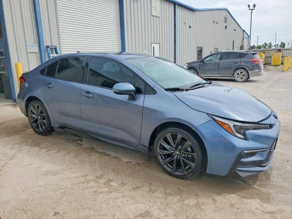 2024 TOYOTA COROLLA SE — Passenger 3/4