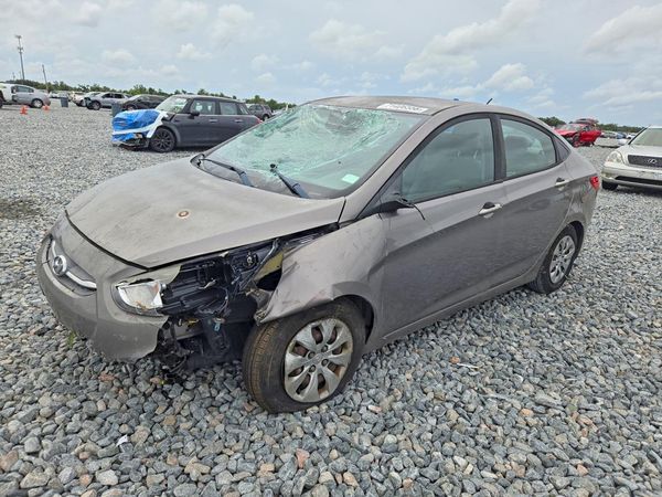 2017 HYUNDAI ACCENT SE Base — Front 3/4