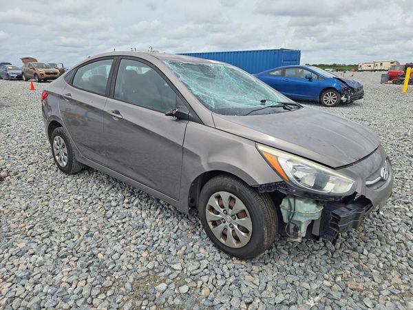 2017 HYUNDAI ACCENT SE Base — Passenger 3/4