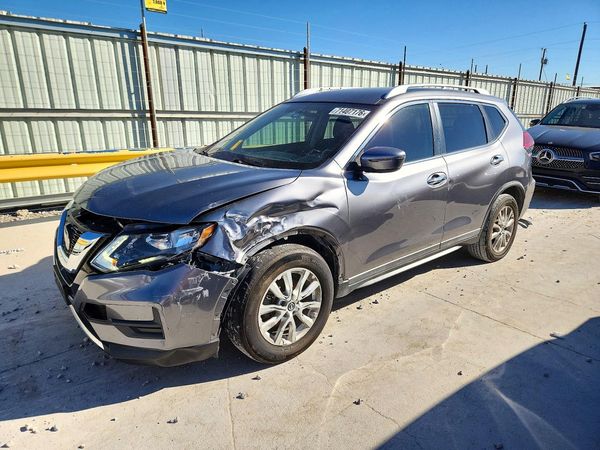 2018 NISSAN ROGUE — Front 3/4