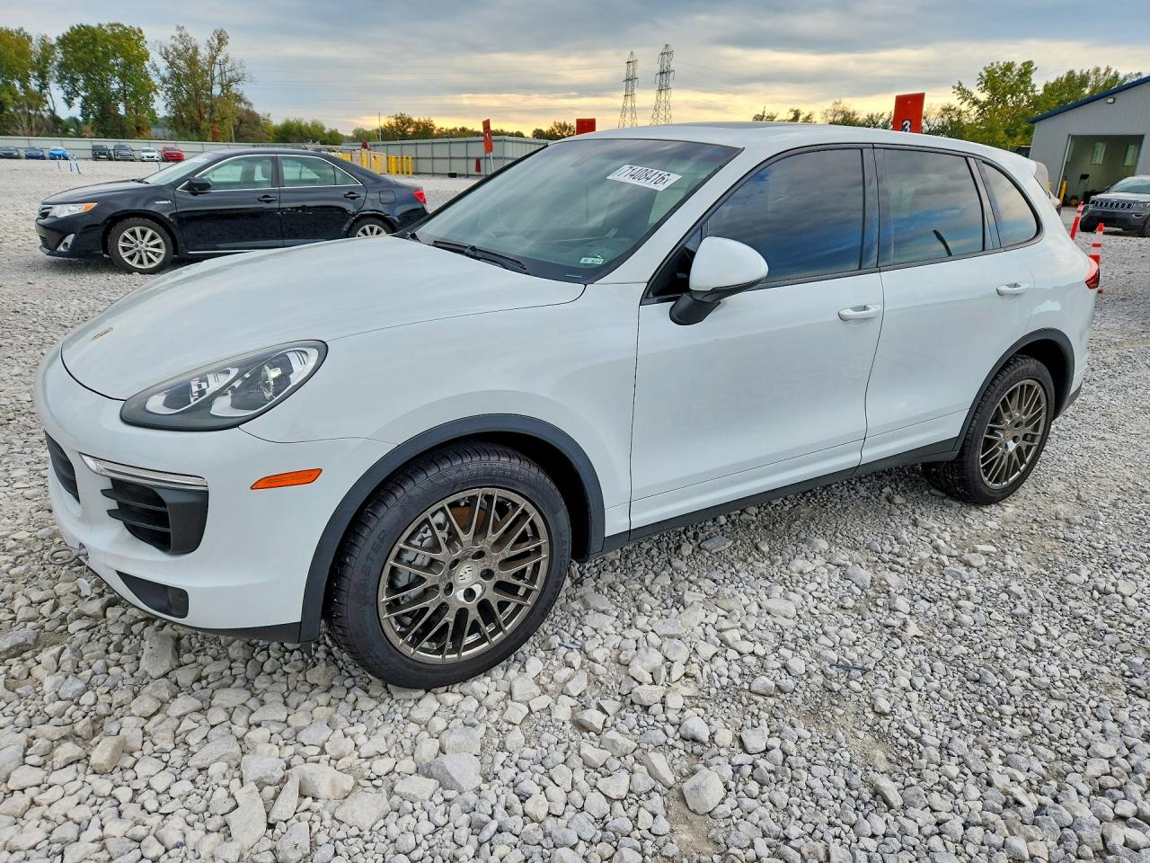 2016 PORSCHE CAYENNE — Front 3/4