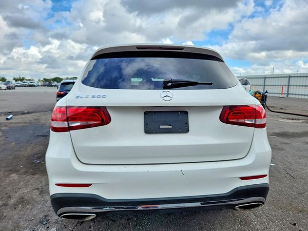 2017 MERCEDES-BENZ GLC-CLASS GLC300 — DIRR