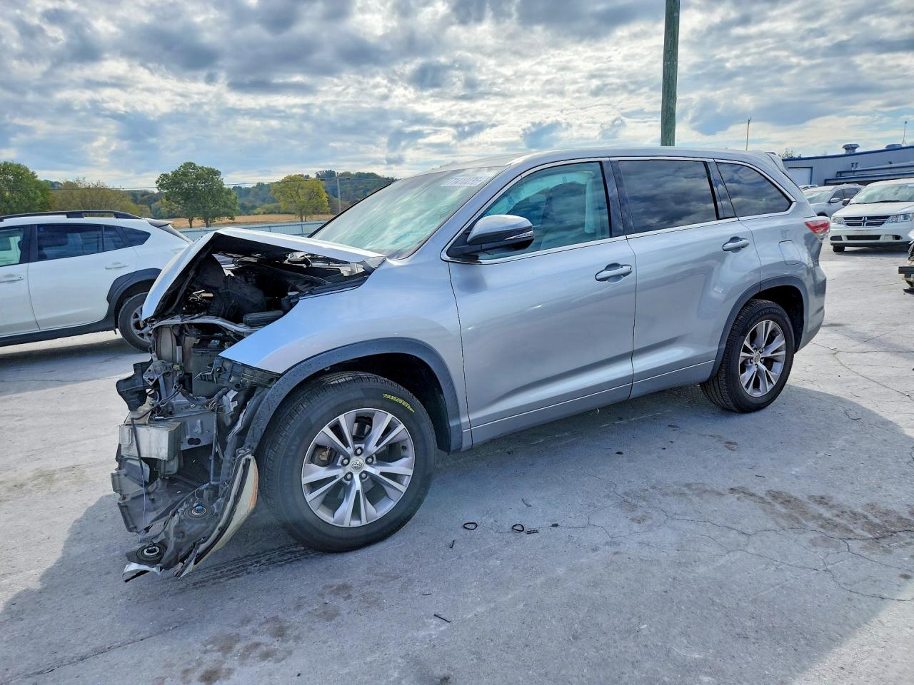 2014 TOYOTA HIGHLANDER Base/Hybrid — Front 3/4